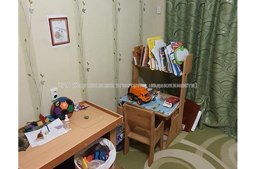 Продам квартиру, Бучмы ул. , 3 кім., 65.10 м², капитальный ремонт 