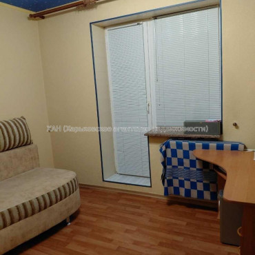 Продам квартиру, Тракторостроителей просп. , 4 кім., 67 м², евроремонт 