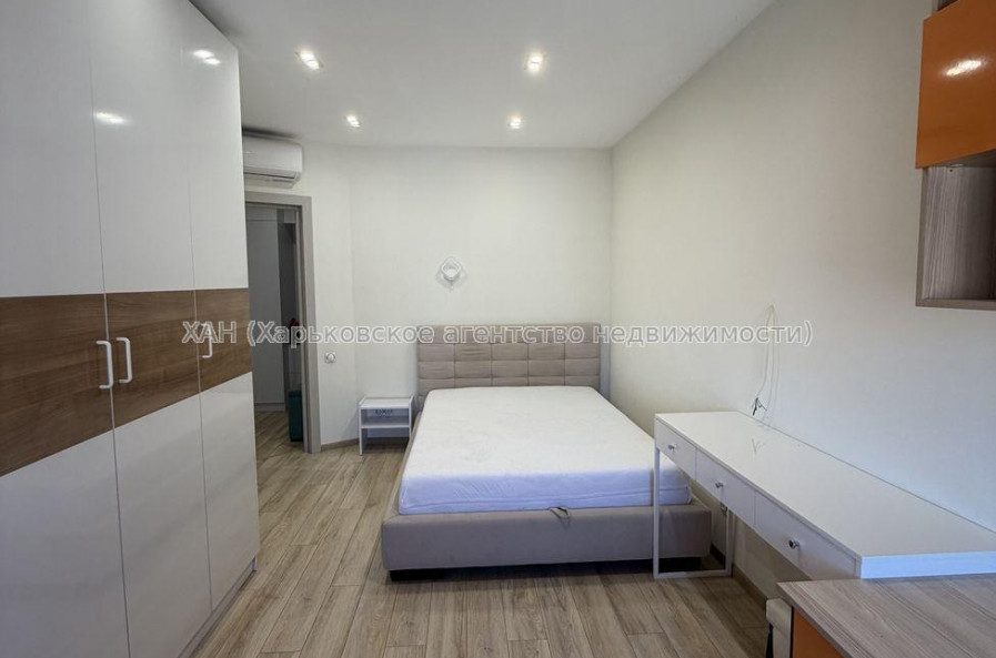 Продам квартиру, Пискуновский пер. , 2  ком., 60 м², авторский дизайн 