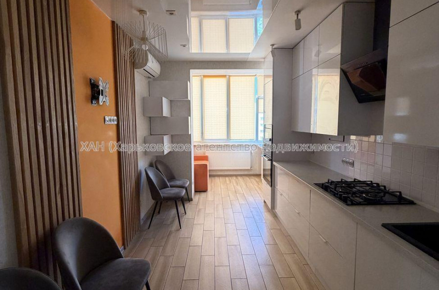 Продам квартиру, Пискуновский пер. , 2  ком., 60 м², авторский дизайн 