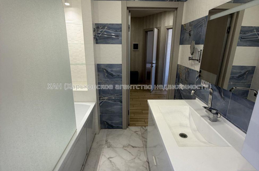Продам квартиру, Пискуновский пер. , 2  ком., 60 м², авторский дизайн 