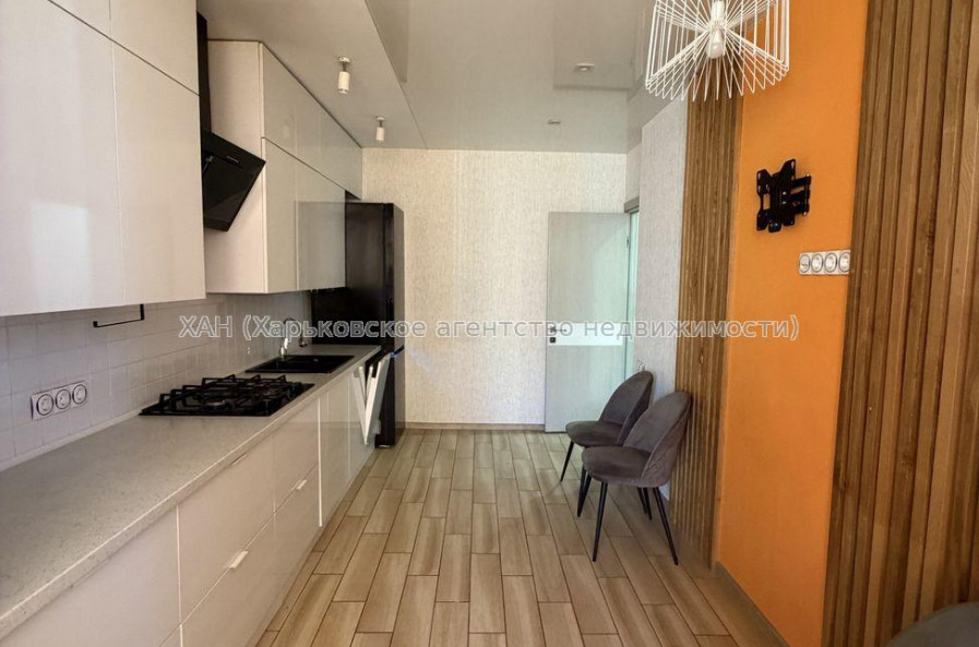 Продам квартиру, Пискуновский пер. , 2  ком., 60 м², авторский дизайн 