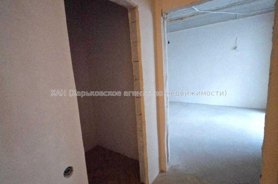Продам квартиру, Победы просп. , 2  ком., 69 м², без отделочных работ 