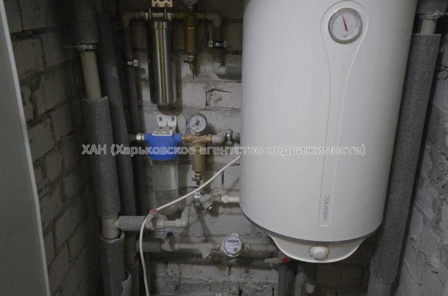 Продам квартиру, Победы просп. , 2  ком., 69 м², без отделочных работ 