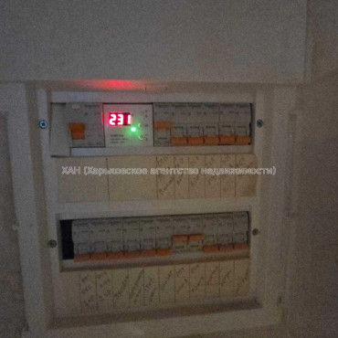 Продам квартиру, Победы просп. , 2  ком., 69 м², без отделочных работ 