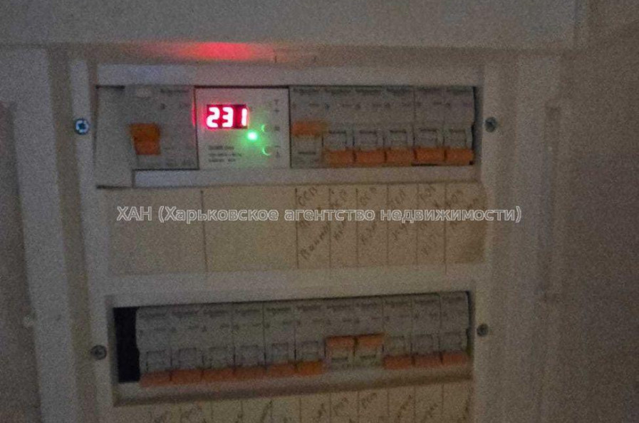 Продам квартиру, Победы просп. , 2  ком., 69 м², без отделочных работ 