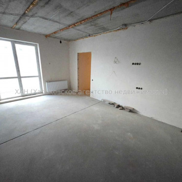 Продам квартиру, Победы просп. , 2  ком., 69 м², без отделочных работ 