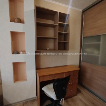 Сдам квартиру, Соборности Украины ул. , 1  ком., 38 м², капитальный ремонт 