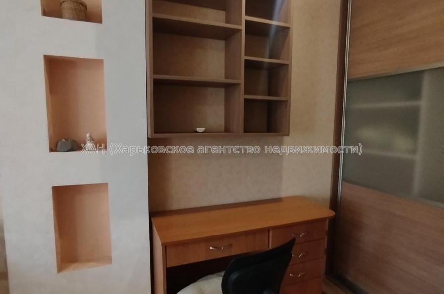 Сдам квартиру, Соборности Украины ул. , 1  ком., 38 м², капитальный ремонт 