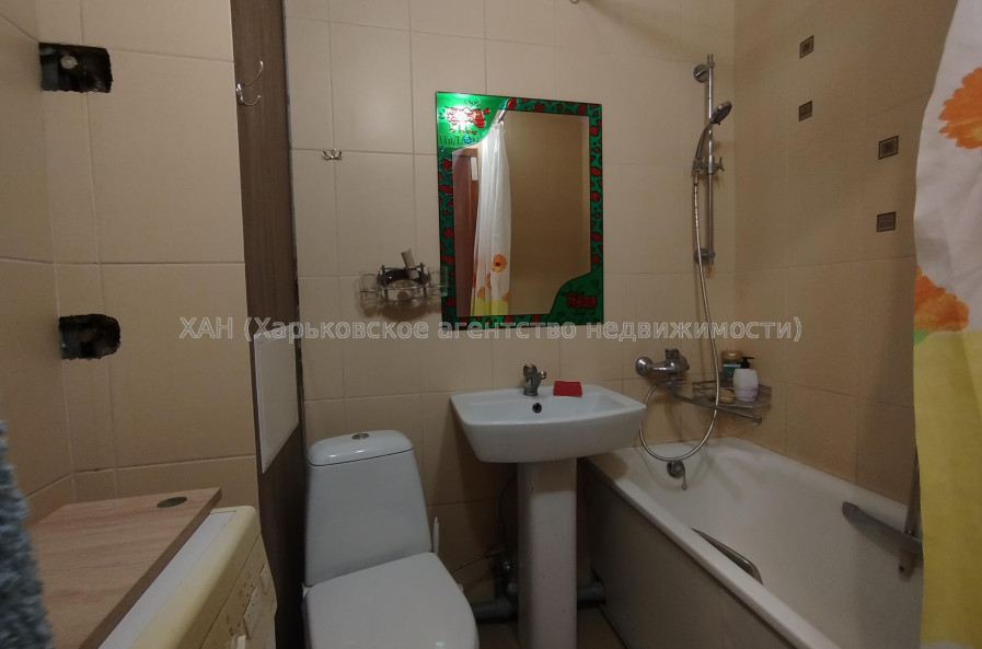 Сдам квартиру, Соборности Украины ул. , 1  ком., 38 м², капитальный ремонт 