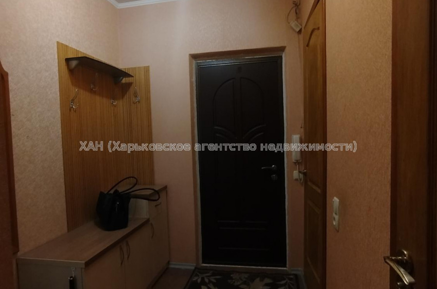 Сдам квартиру, Соборности Украины ул. , 1  ком., 38 м², капитальный ремонт 