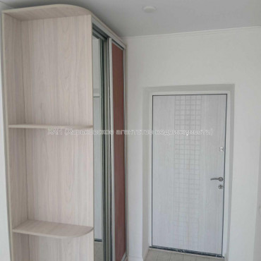 Продам квартиру, Ньютона ул. , 2  ком., 46.10 м², евроремонт 