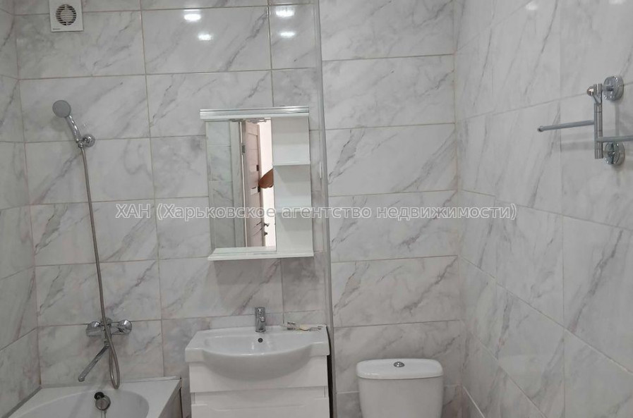 Продам квартиру, Ньютона ул. , 2  ком., 46.10 м², евроремонт 