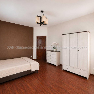 Продам квартиру, Науки просп. , 3 кім., 102 м², авторский дизайн 