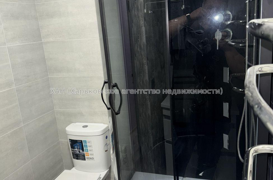 Продам квартиру, Защитников Неба ул. , 2  ком., 46 м², евроремонт 