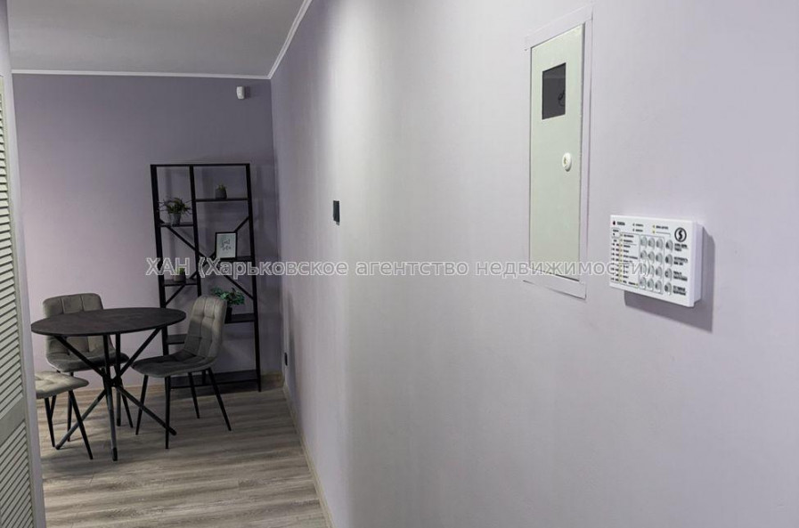 Продам квартиру, Защитников Неба ул. , 2  ком., 46 м², евроремонт 