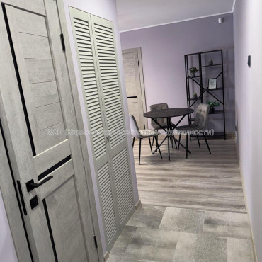 Продам квартиру, Защитников Неба ул. , 2  ком., 46 м², евроремонт 