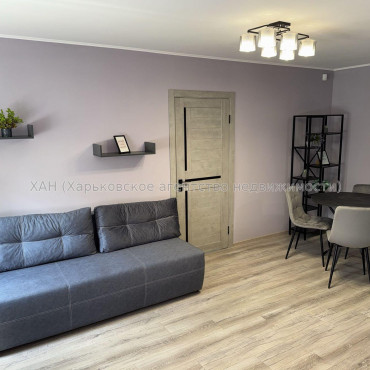 Продам квартиру, Защитников Неба ул. , 2  ком., 46 м², евроремонт 