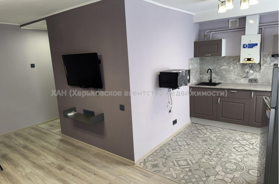 Продам квартиру, Защитников Неба ул. , 2  ком., 46 м², евроремонт 