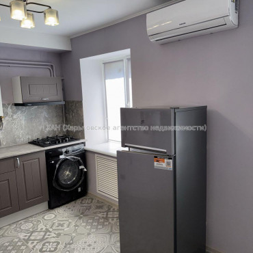 Продам квартиру, Защитников Неба ул. , 2  ком., 46 м², евроремонт 