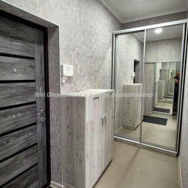 Продам квартиру, Героев Харькова просп. , 2 кім., 70 м², евроремонт 