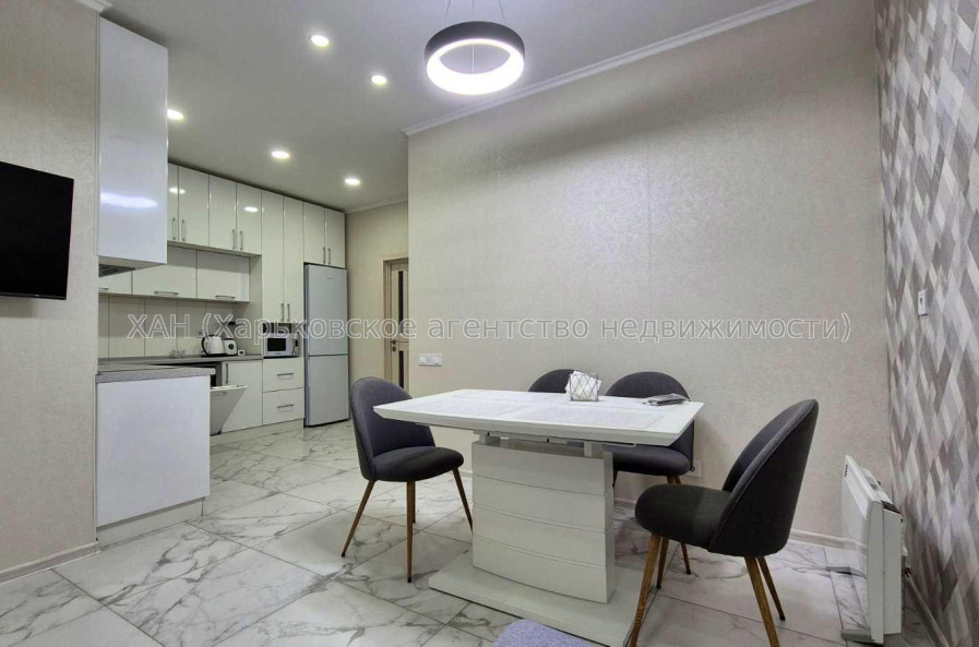 Продам квартиру, Героев Харькова просп. , 2 кім., 70 м², евроремонт 