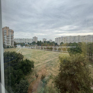 Продам квартиру, Победы просп. , 3  ком., 64.90 м², косметический ремонт 