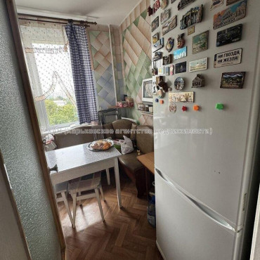 Продам квартиру, Победы просп. , 3  ком., 64.90 м², косметический ремонт 