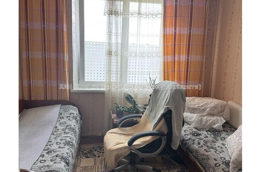 Продам квартиру, Победы просп. , 3  ком., 64.90 м², косметический ремонт 