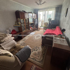 Продам квартиру, Победы просп. , 3  ком., 64.90 м², косметический ремонт