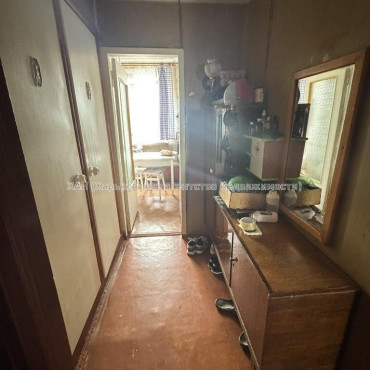 Продам квартиру, Победы просп. , 3  ком., 64.90 м², косметический ремонт 