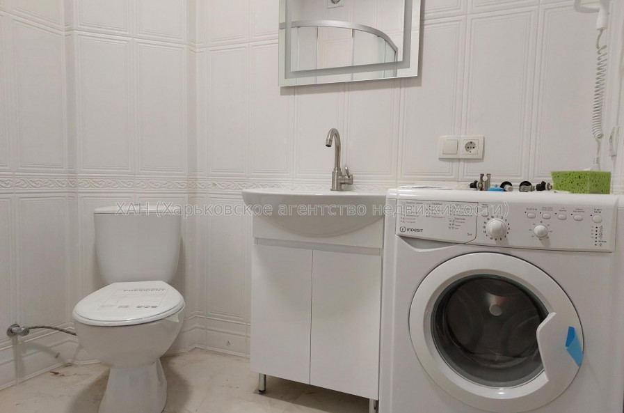 Продам квартиру, Мира ул. , 1  ком., 40.60 м², капитальный ремонт 