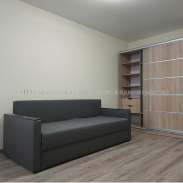 Продам квартиру, Мира ул. , 1  ком., 40.60 м², капитальный ремонт 