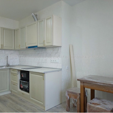 Продам квартиру, Мира ул. , 1  ком., 40.60 м², капитальный ремонт 
