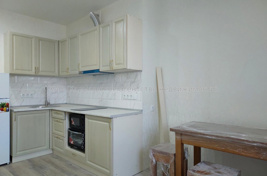 Продам квартиру, Мира ул. , 1  ком., 40.60 м², капитальный ремонт 