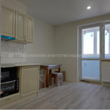 Продам квартиру, Мира ул. , 1  ком., 40.60 м², капитальный ремонт 