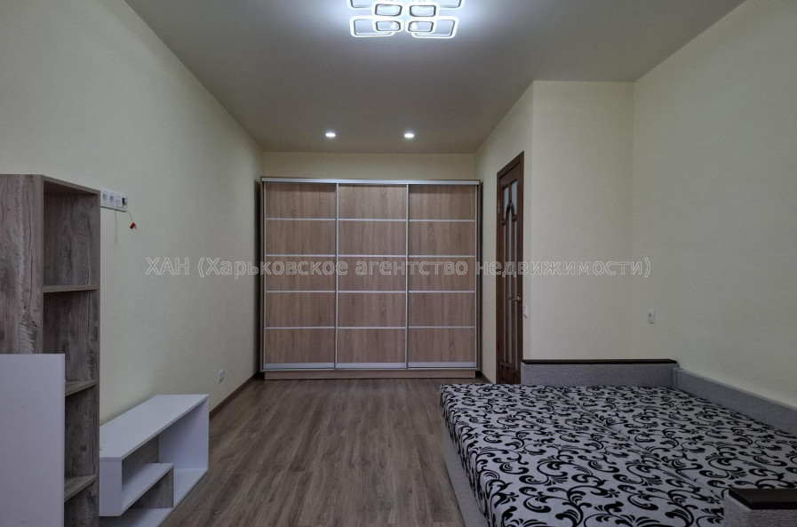 Продам квартиру, Мира ул. , 1  ком., 39.80 м², капитальный ремонт 