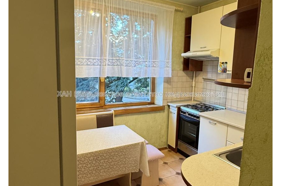 Сдам квартиру, Бучмы ул. , 24 , 1  ком., 33 м², косметический ремонт 