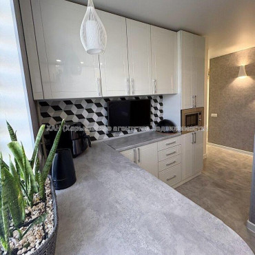 Продам квартиру, Ильинская ул. , 2  ком., 44.90 м², евроремонт 