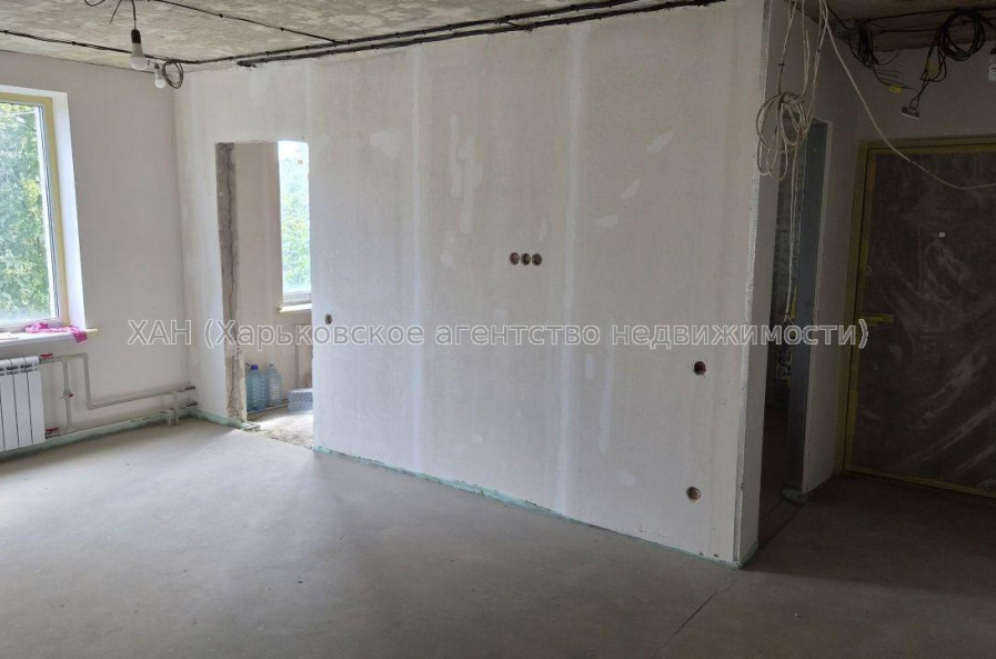 Продам квартиру, Бучмы ул. , 3 кім., 67 м², без отделочных работ 