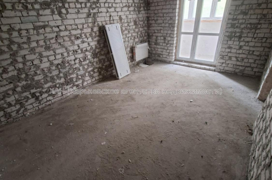 Продам квартиру, Профессорская ул. , 14 , 2 кім., 70 м², без внутренних работ 