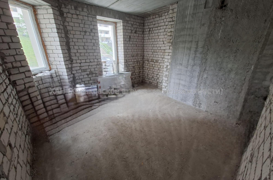 Продам квартиру, Профессорская ул. , 14 , 2 кім., 70 м², без внутренних работ 