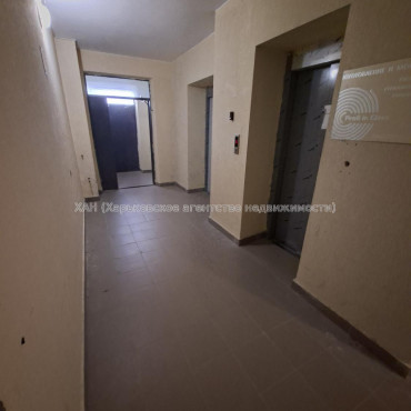 Продам квартиру, Профессорская ул. , 14 , 2 кім., 70 м², без внутренних работ 