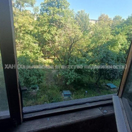 Продам квартиру, Каденюка ул. , 1  ком., 29.70 м², без ремонта