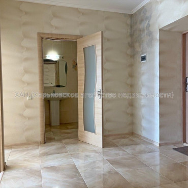 Продам квартиру, Мирослава Мисли ул. , 50Е , 2  ком., 67 м², косметический ремонт 