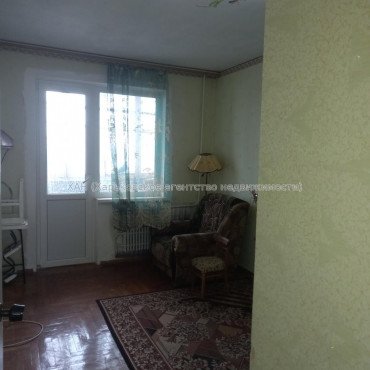 Сдам квартиру, Славы просп. , 3  ком., 64.20 м², косметический ремонт 