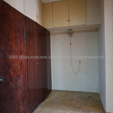 Сдам квартиру, Науки просп. , 2  ком., 56.60 м², частичный ремонт 