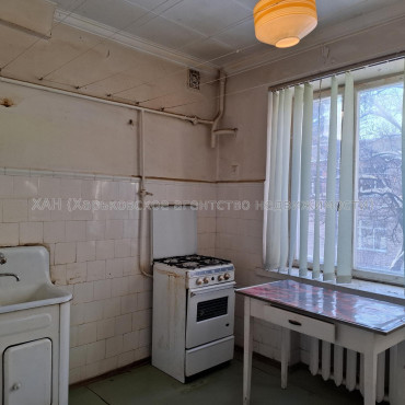 Сдам квартиру, Науки просп. , 2  ком., 56.60 м², частичный ремонт 