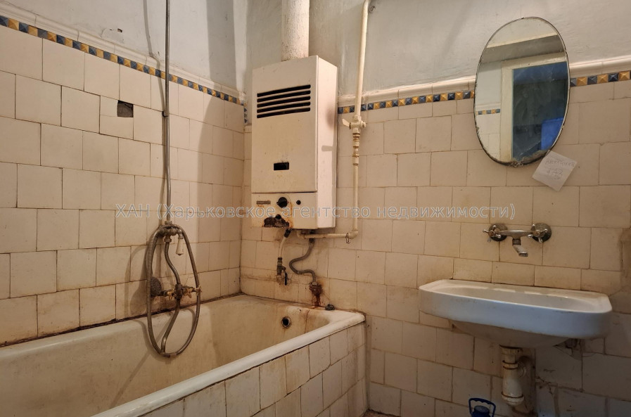 Сдам квартиру, Науки просп. , 2  ком., 56.60 м², частичный ремонт 