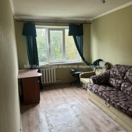 Продам квартиру, 23 Августа ул. , 2 кім., 43.80 м², советский ремонт